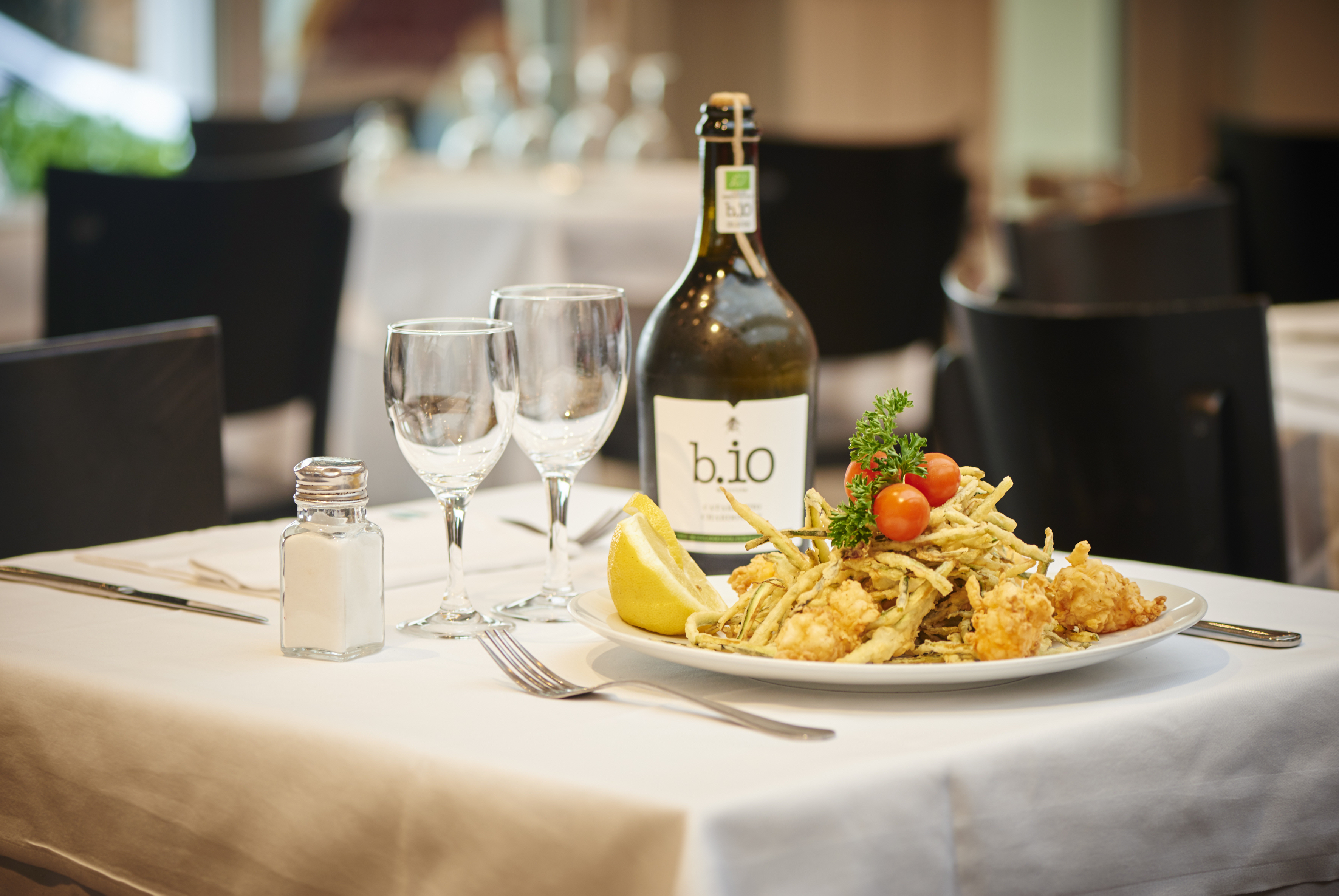 Piccolo Mondo. Le charme de l’Italie. Neuilly Journal