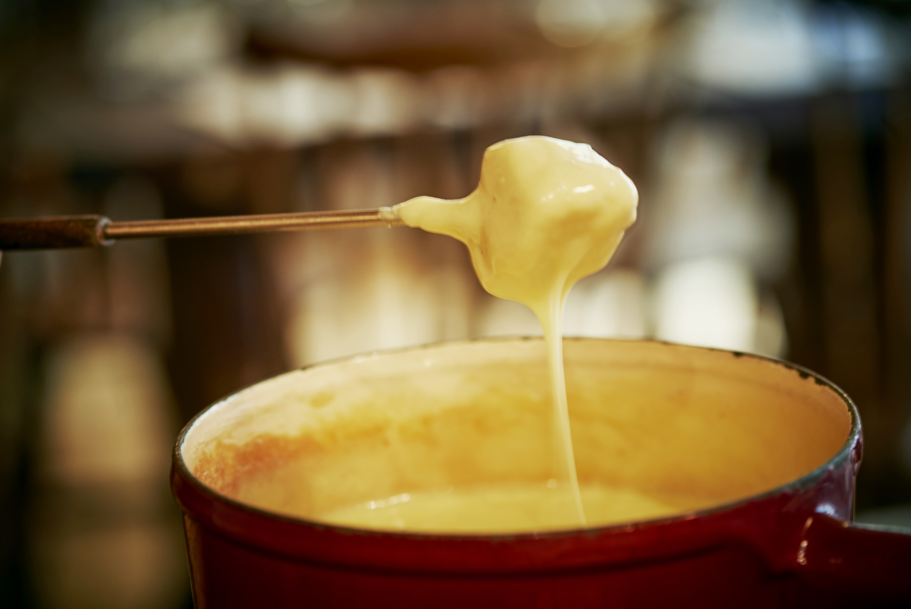 La fondue Savoyarde. Neuilly Journal